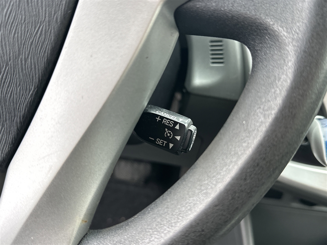 Toyota Prius V Five 2012