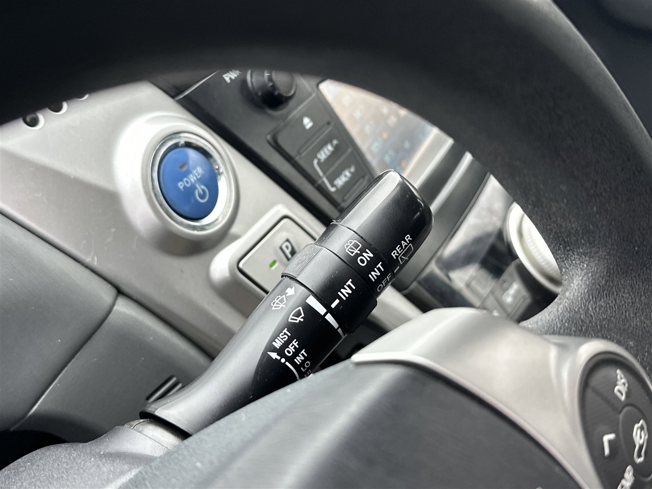 Toyota Prius V Five 2012