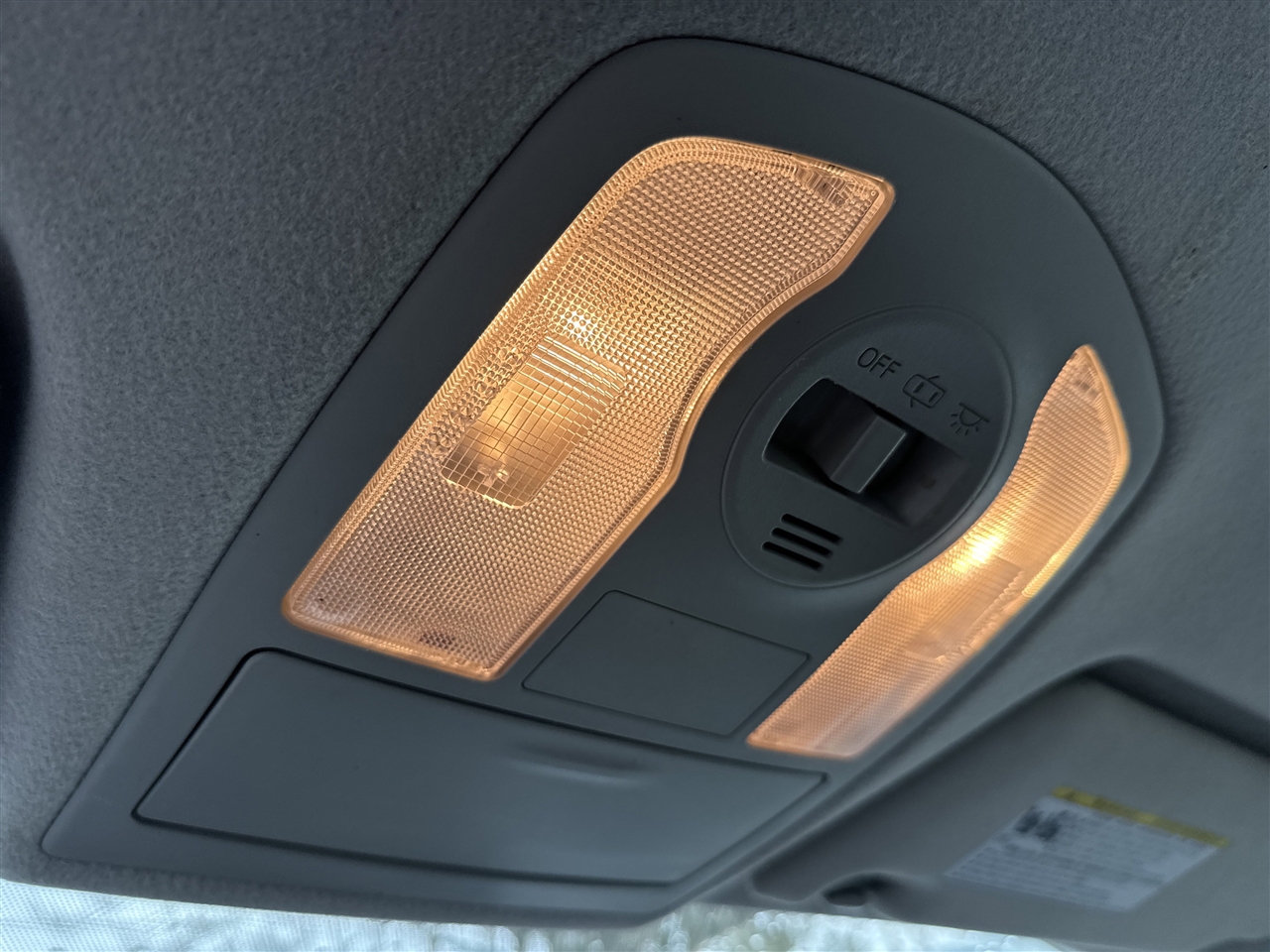 Toyota Prius V Five 2012