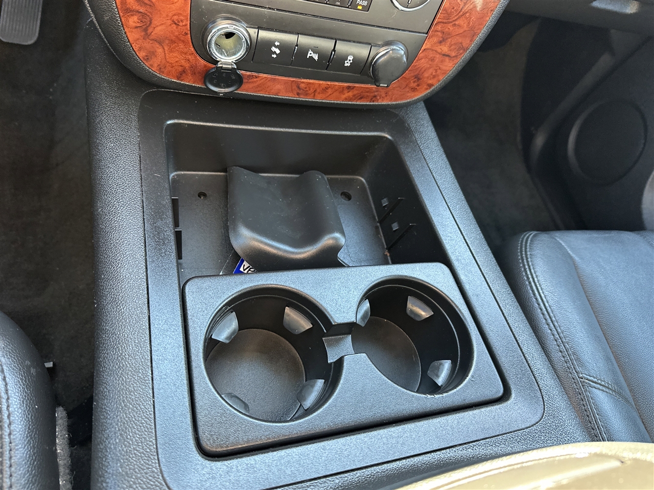 Chevrolet Suburban LTZ 1500 4WD 2013