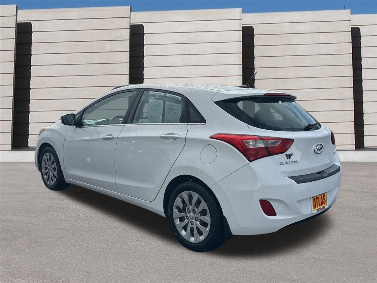 Hyundai Elantra GT A/T 2016