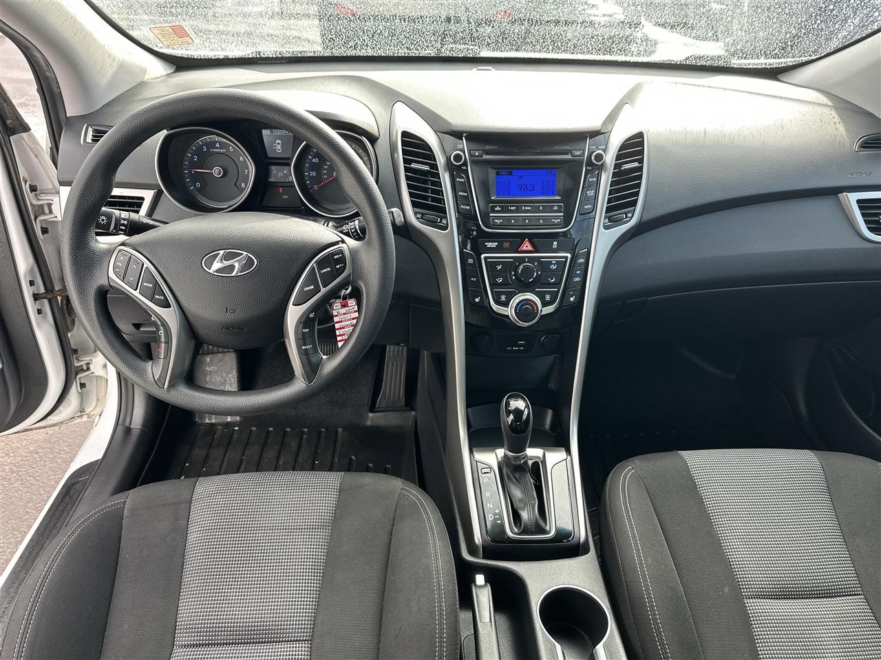 Hyundai Elantra GT A/T 2016
