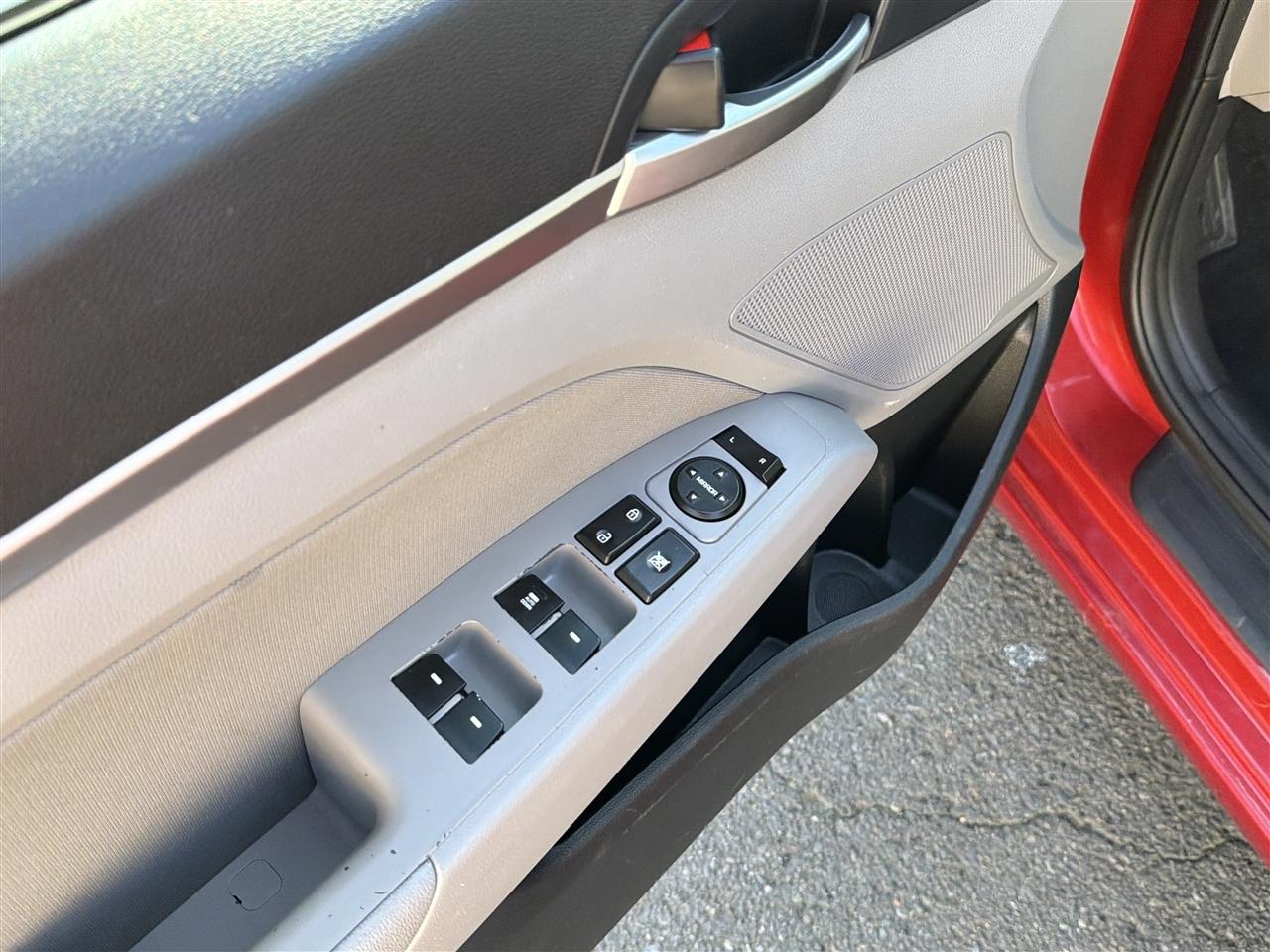 Hyundai Elantra Limited 2020