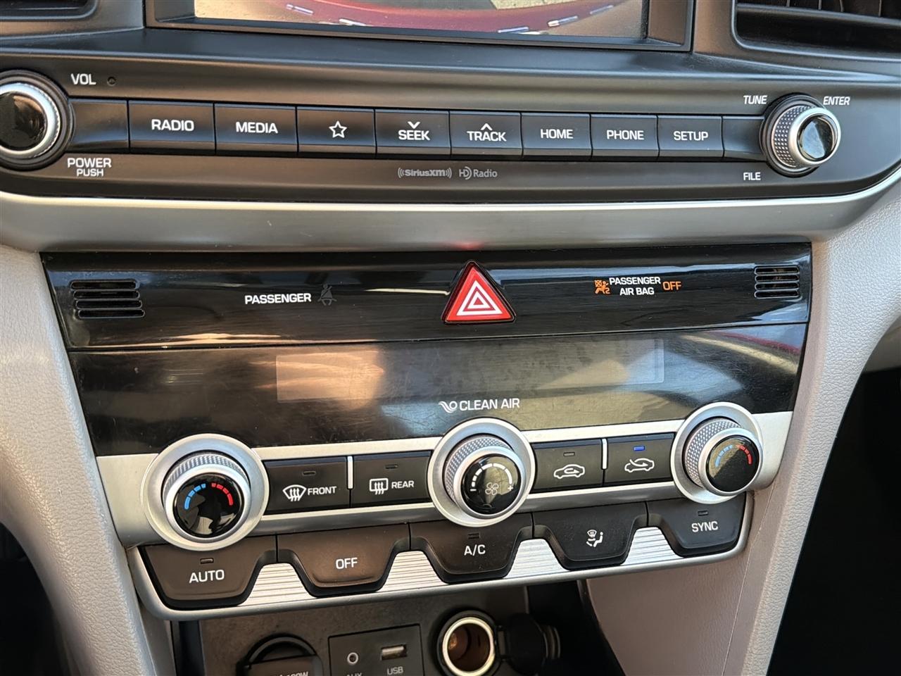 Hyundai Elantra Limited 2020