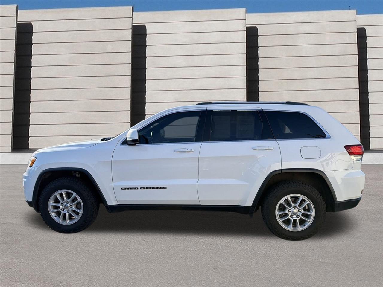 Jeep Grand Cherokee Laredo 4WD 2020