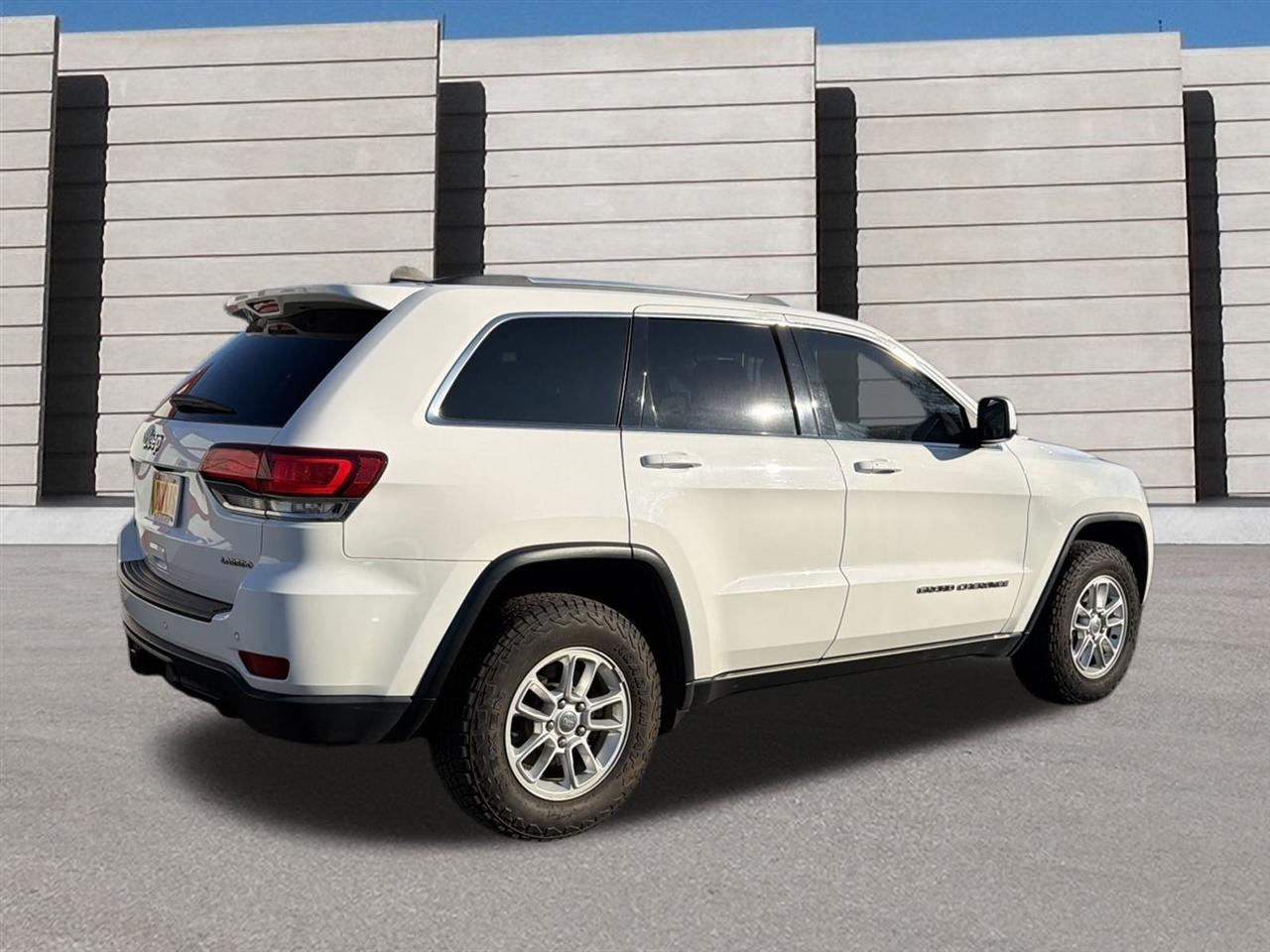 Jeep Grand Cherokee Laredo 4WD 2020