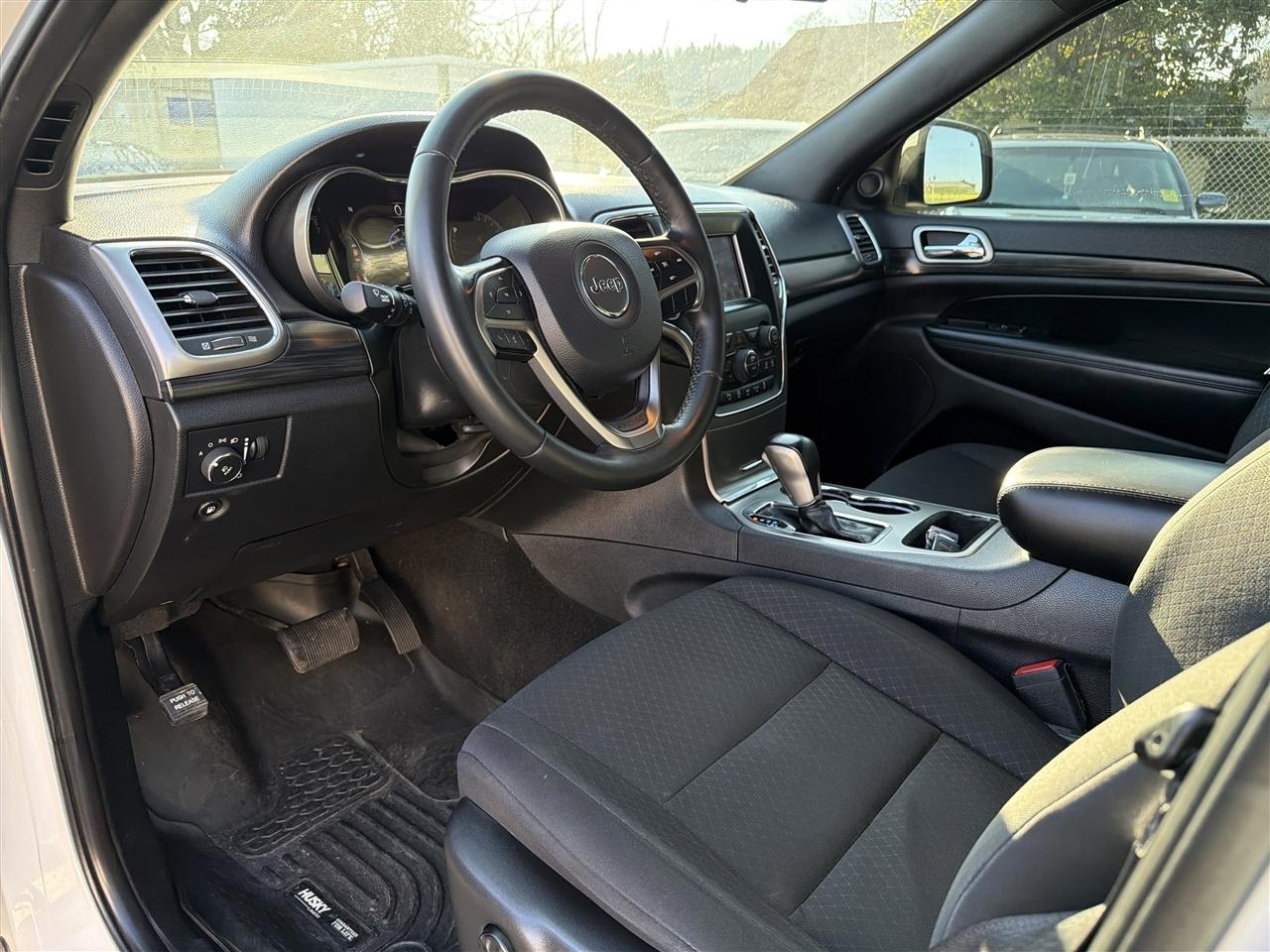 Jeep Grand Cherokee Laredo 4WD 2020