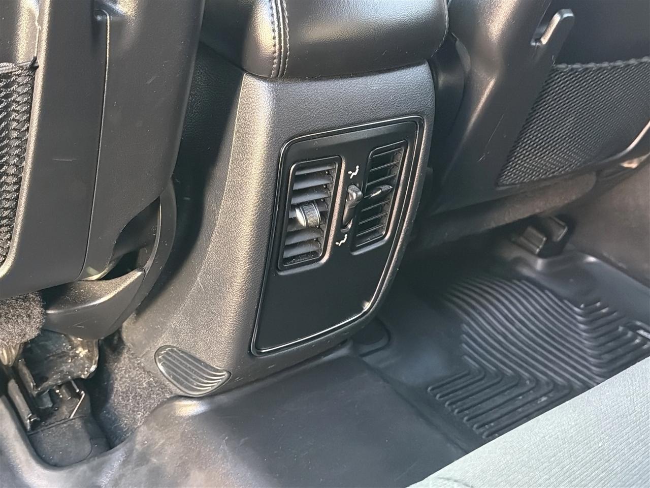 Jeep Grand Cherokee Laredo 4WD 2020