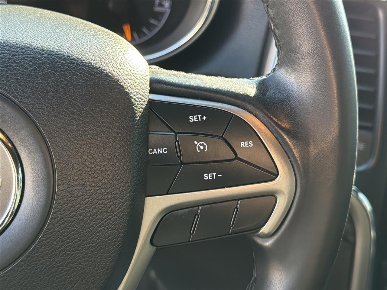 Jeep Grand Cherokee Laredo 4WD 2020