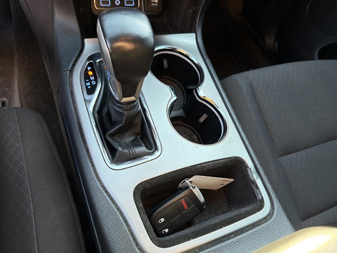 Jeep Grand Cherokee Laredo 4WD 2020