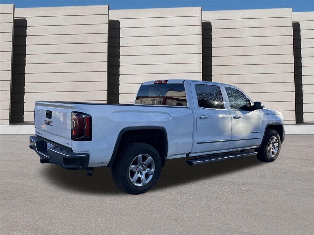 GMC Sierra 1500 SLT Crew Cab Long Box 4WD 2017
