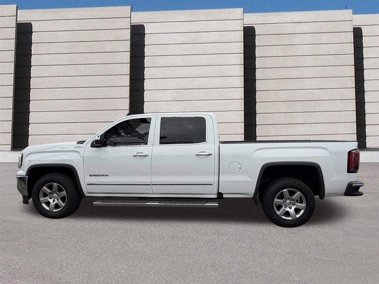 GMC Sierra 1500 SLT Crew Cab Long Box 4WD 2017