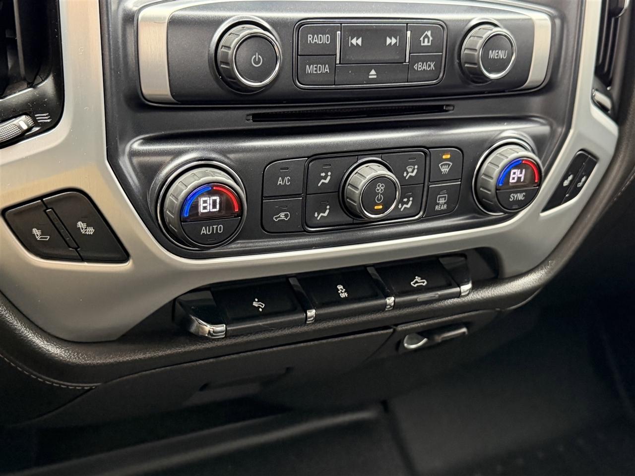 GMC Sierra 1500 SLT Crew Cab Long Box 4WD 2017