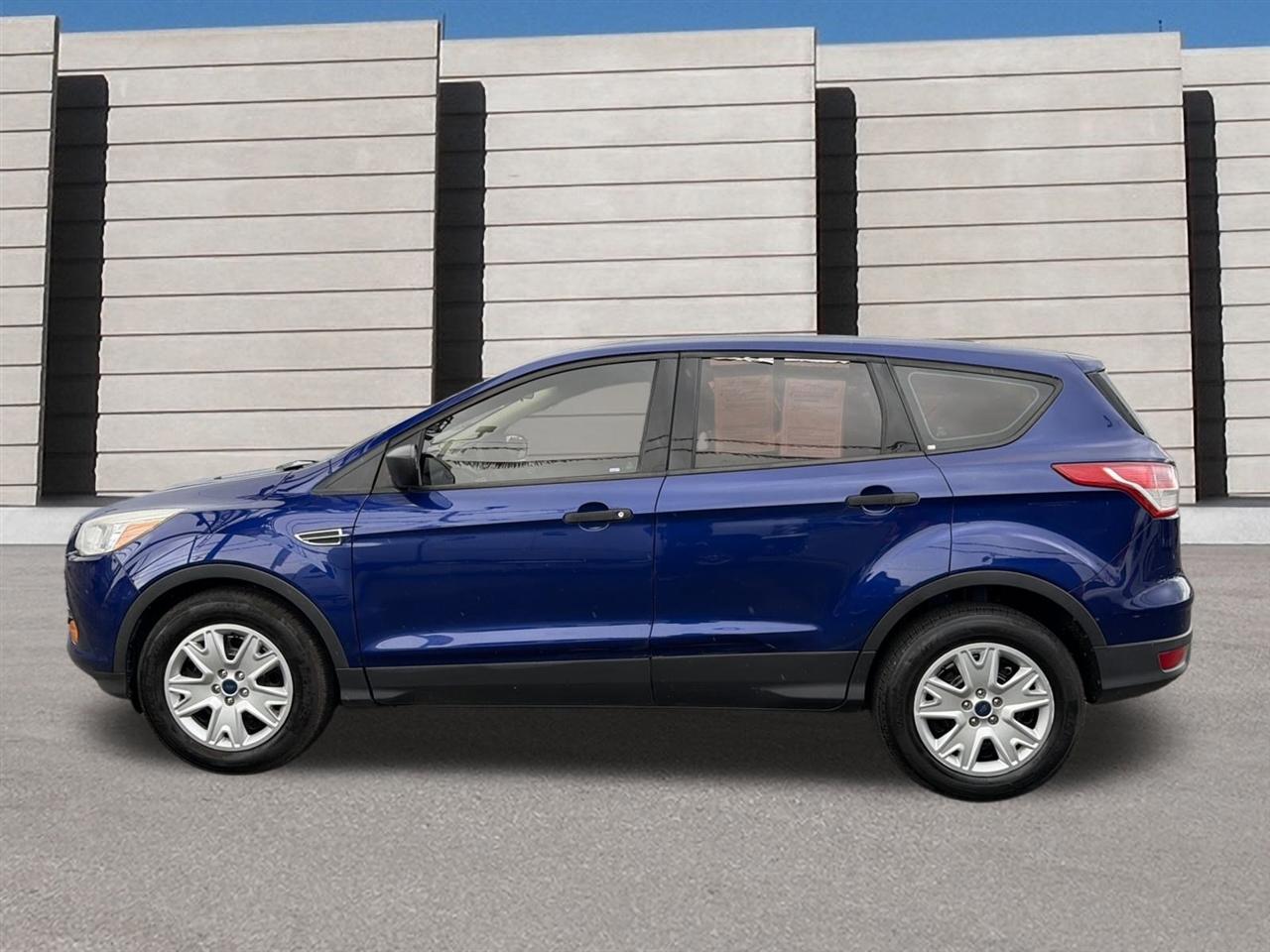 Ford Escape S FWD 2014