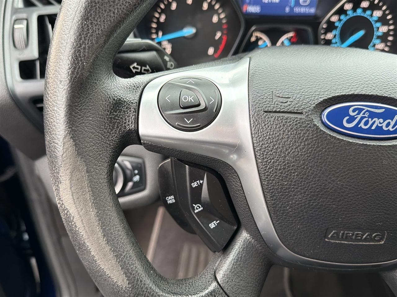 Ford Escape S FWD 2014