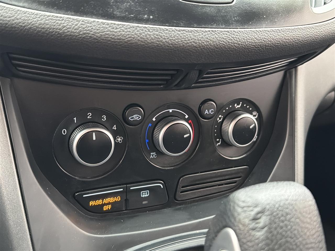 Ford Escape S FWD 2014