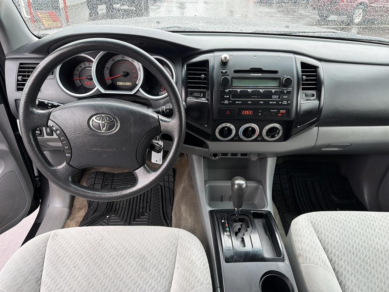 Toyota Tacoma Double Cab Auto 2WD 2011