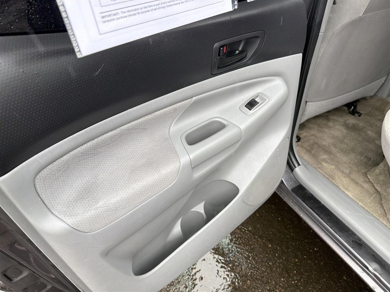 Toyota Tacoma Double Cab Auto 2WD 2011