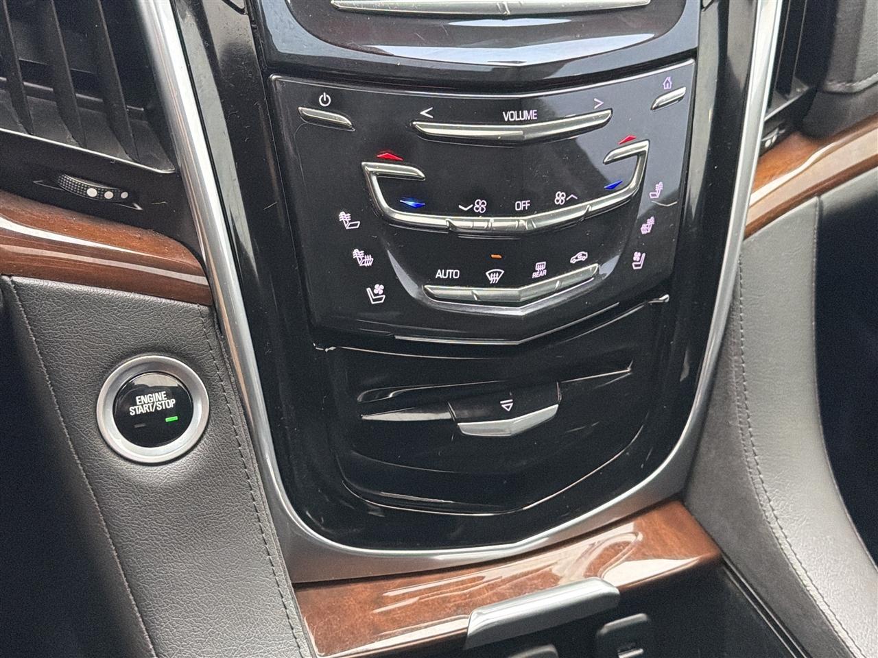 Cadillac Escalade Premium Luxury AWD 2020