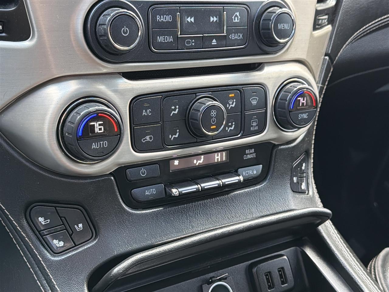 GMC Yukon XL Denali 4WD 2017