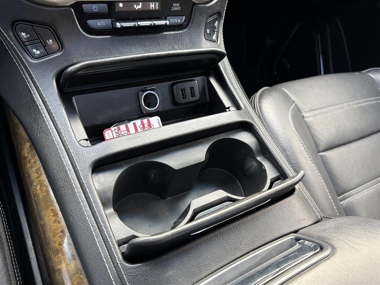 GMC Yukon XL Denali 4WD 2017