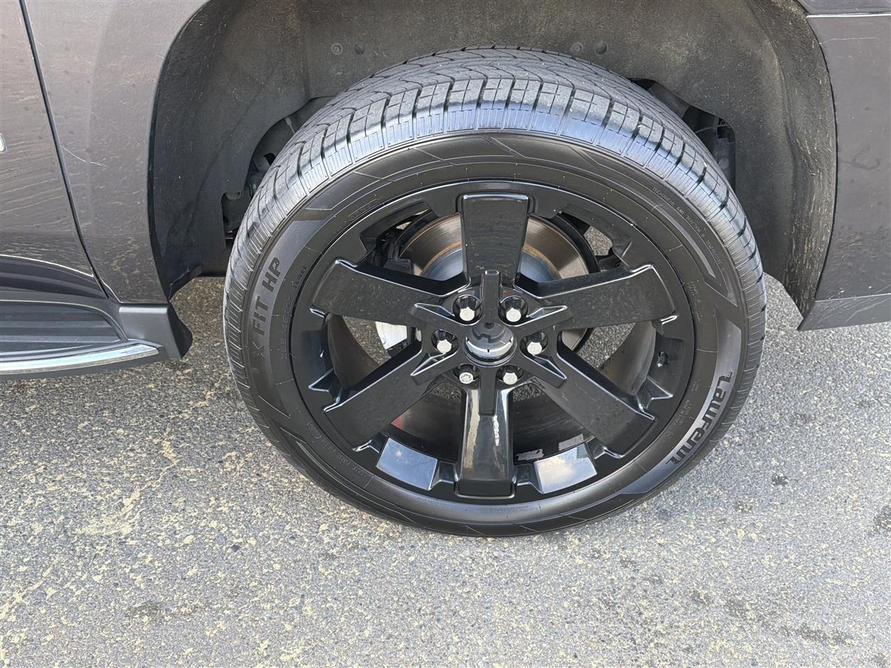 GMC Yukon XL Denali 4WD 2017