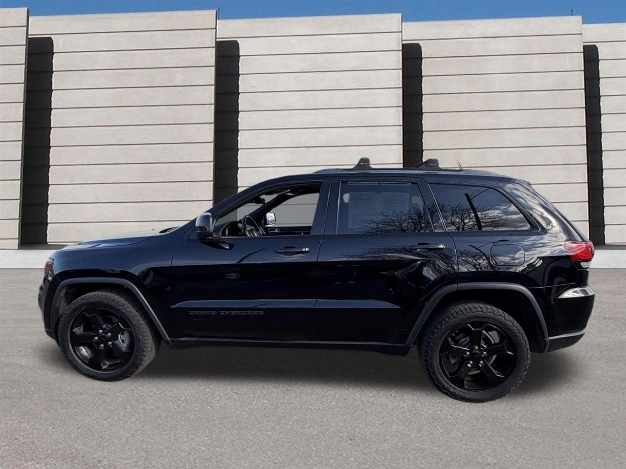 Jeep Grand Cherokee Laredo 4WD 2018