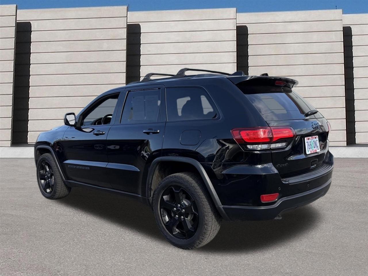 Jeep Grand Cherokee Laredo 4WD 2018