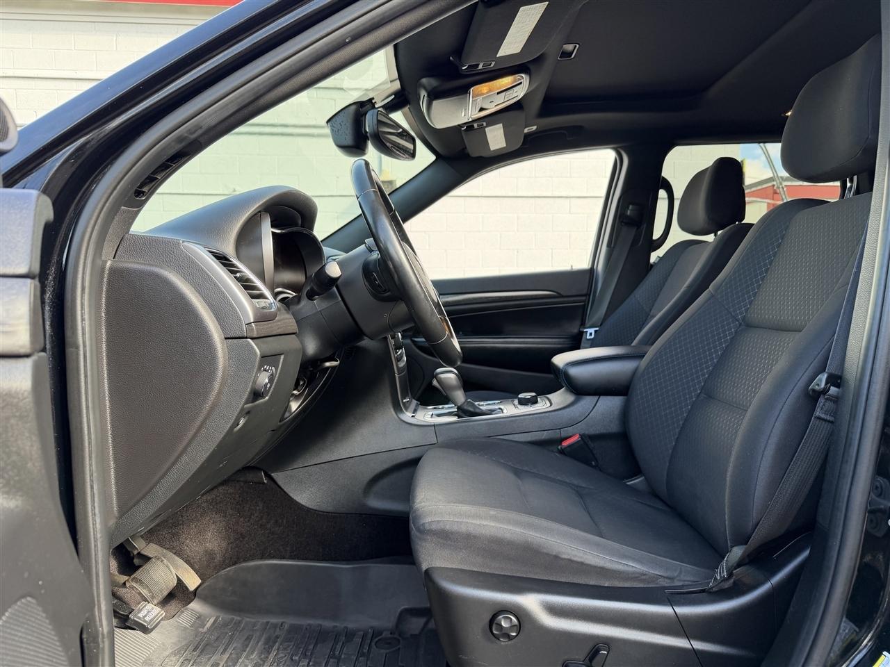 Jeep Grand Cherokee Laredo 4WD 2018