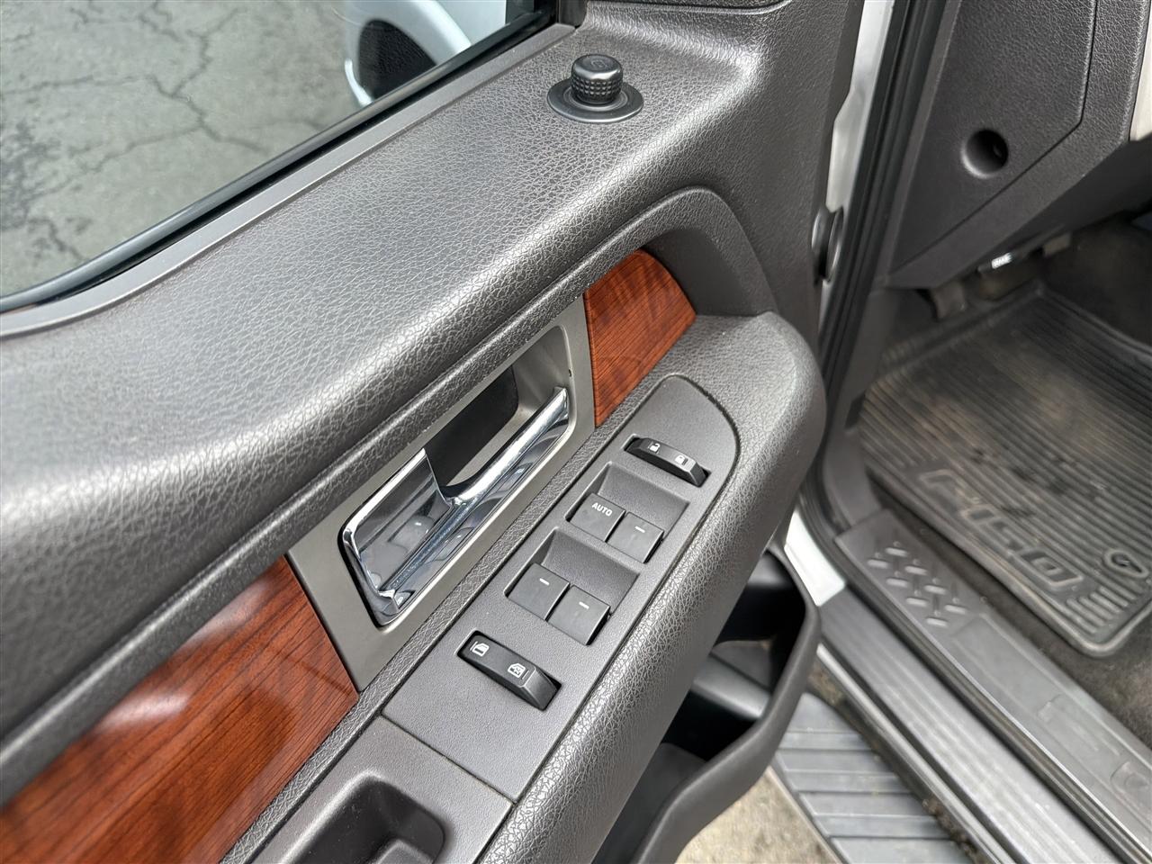 Ford F-150 Lariat SuperCrew 5.5-ft. Bed 2WD 2010