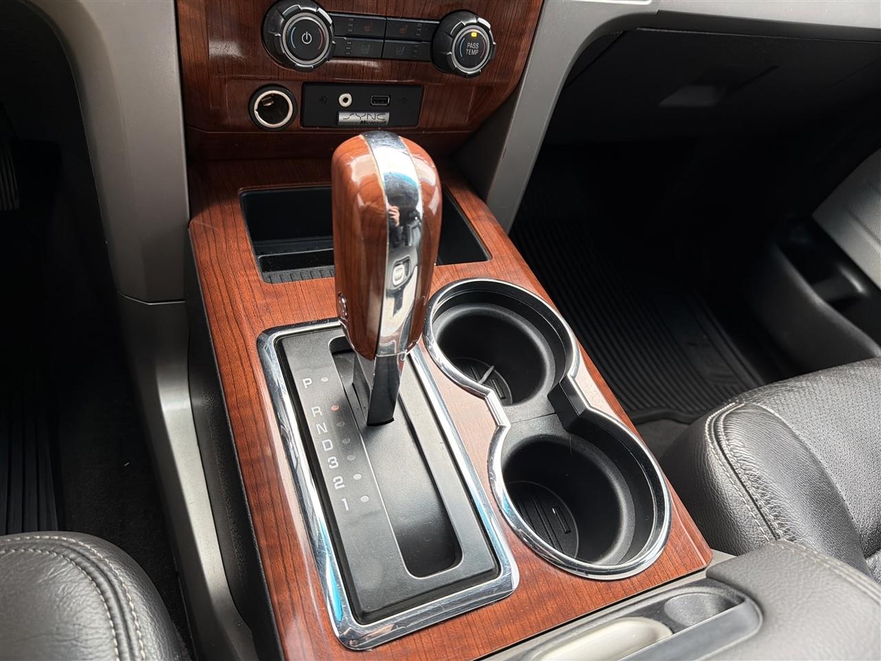 Ford F-150 Lariat SuperCrew 5.5-ft. Bed 2WD 2010