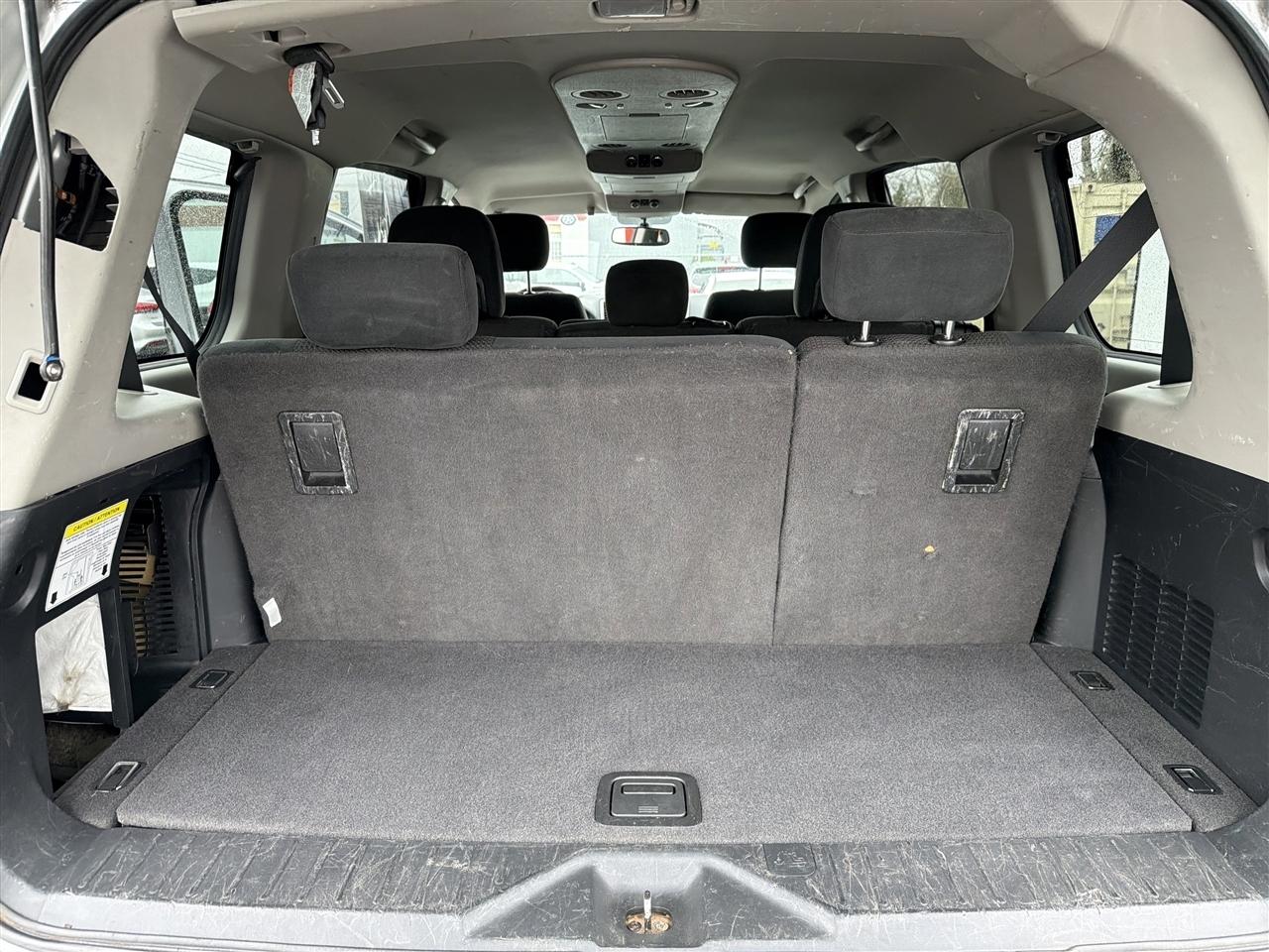 Nissan Armada SV 4WD 2014