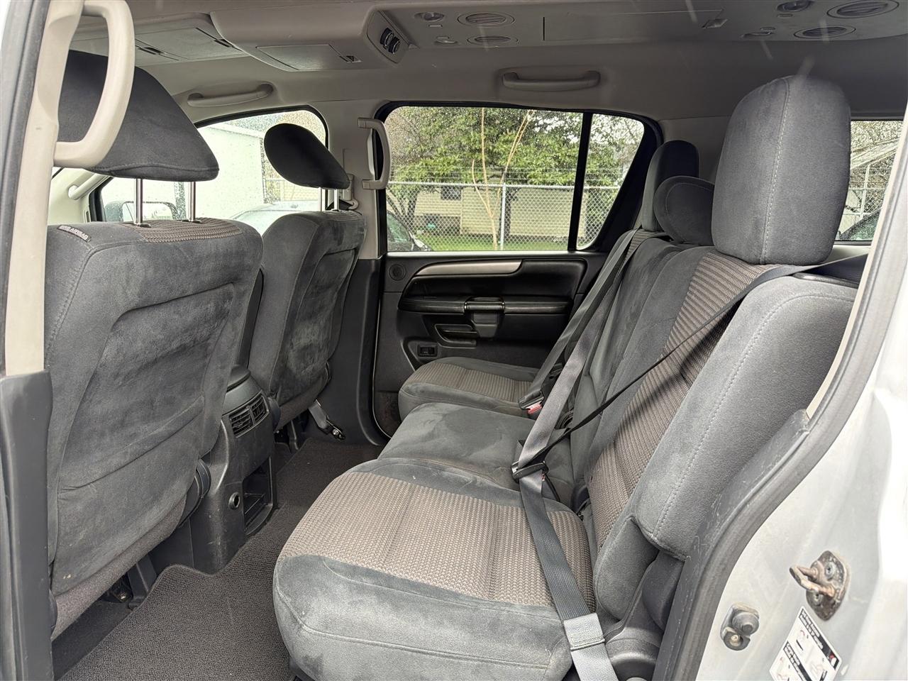 Nissan Armada SV 4WD 2014