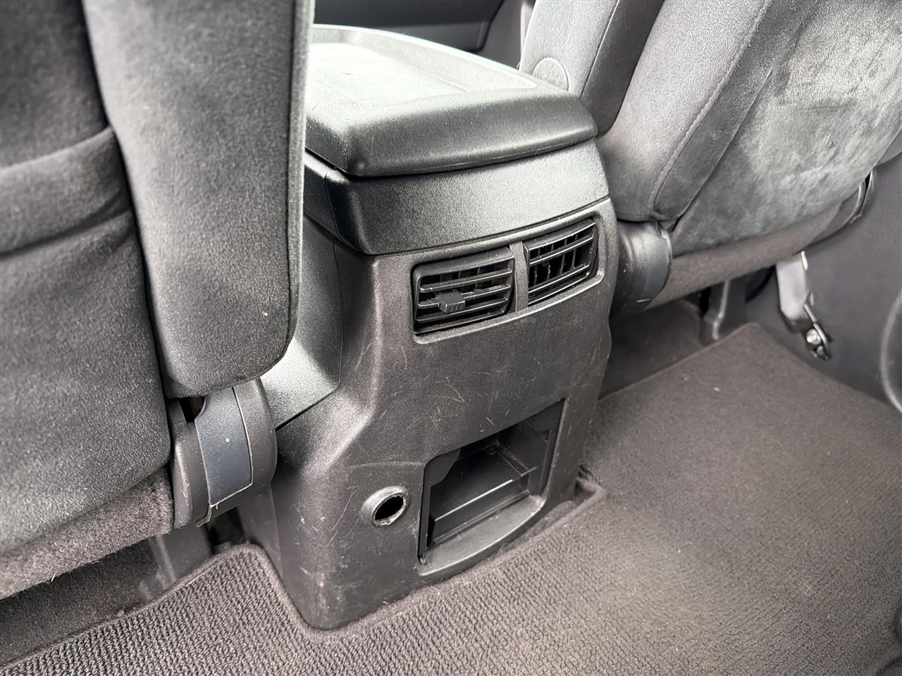 Nissan Armada SV 4WD 2014