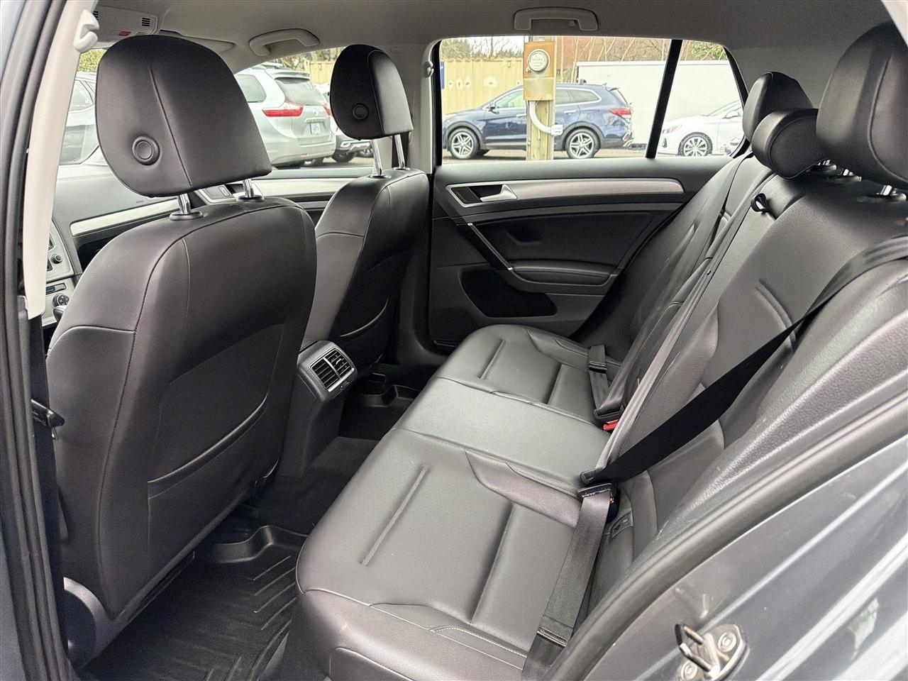 Volkswagen Golf TSI SE 6A 2015