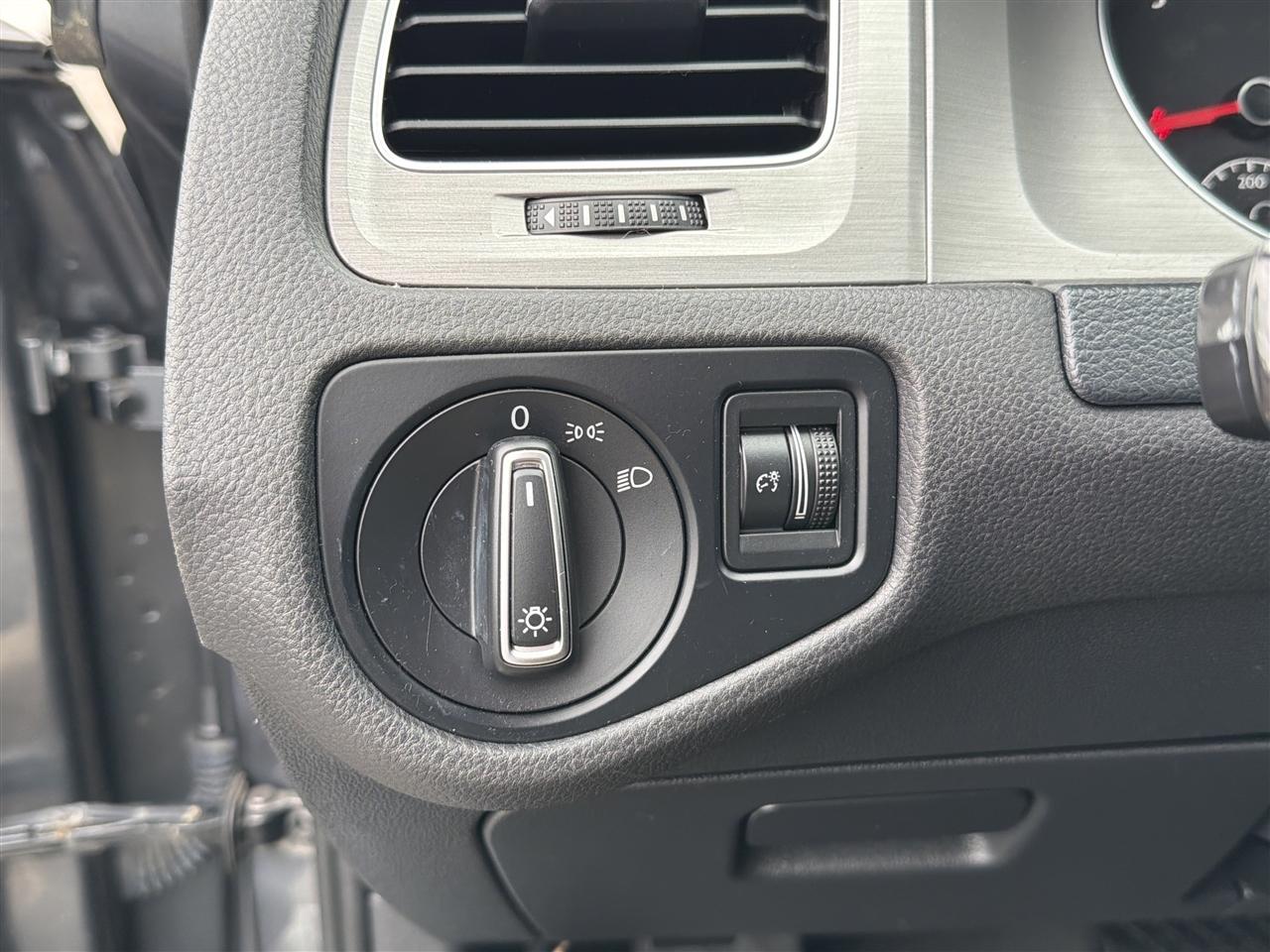 Volkswagen Golf TSI SE 6A 2015