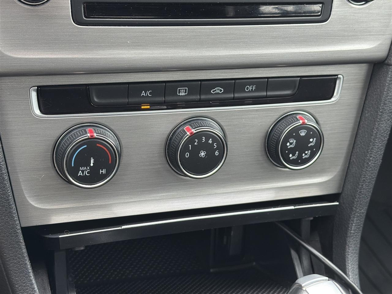 Volkswagen Golf TSI SE 6A 2015