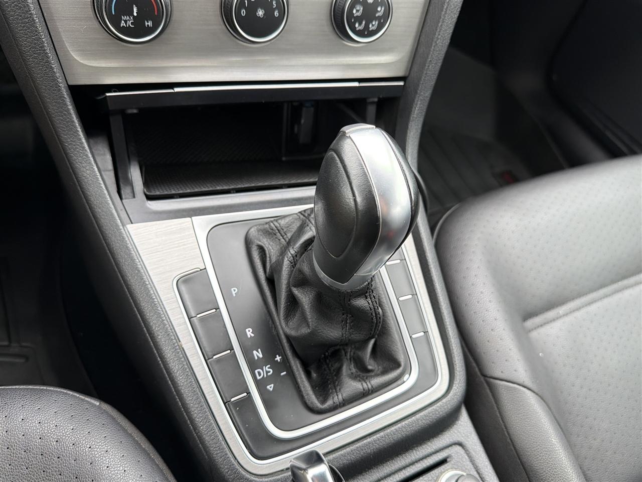 Volkswagen Golf TSI SE 6A 2015