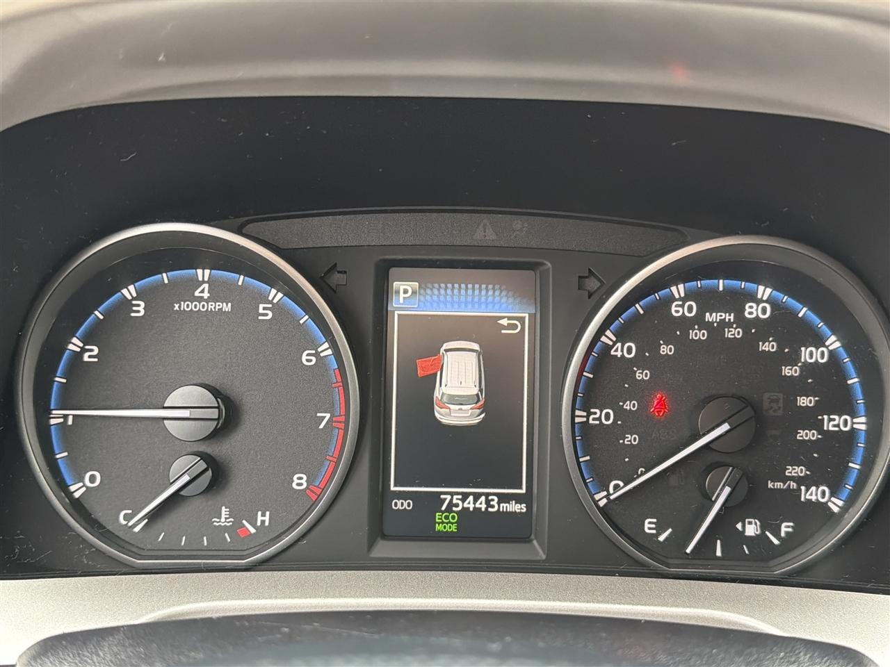 Toyota RAV4 LE FWD 2017