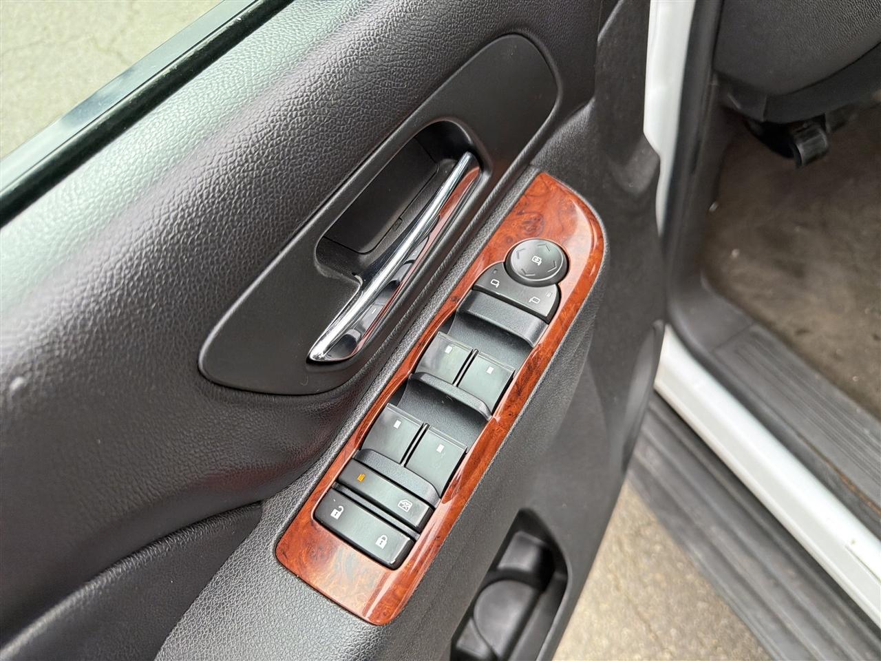 Chevrolet Tahoe LT 4WD 2010