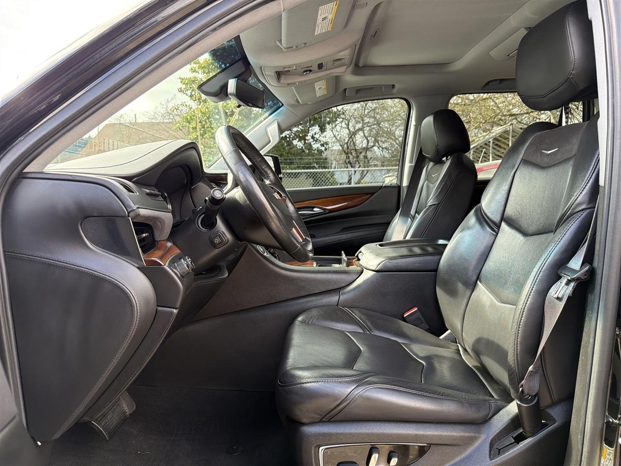 Cadillac Escalade Premium 4WD 2017