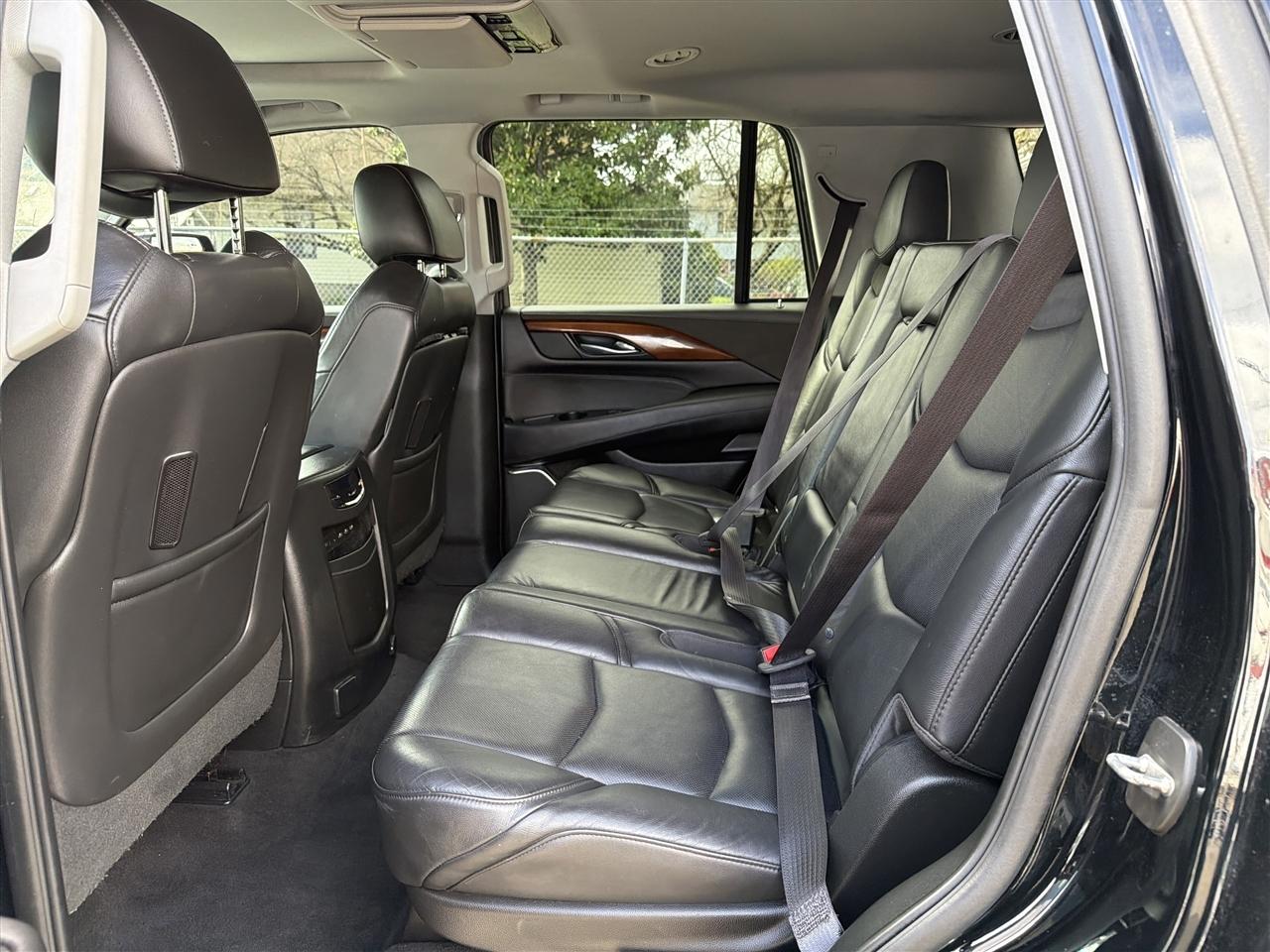 Cadillac Escalade Premium 4WD 2017