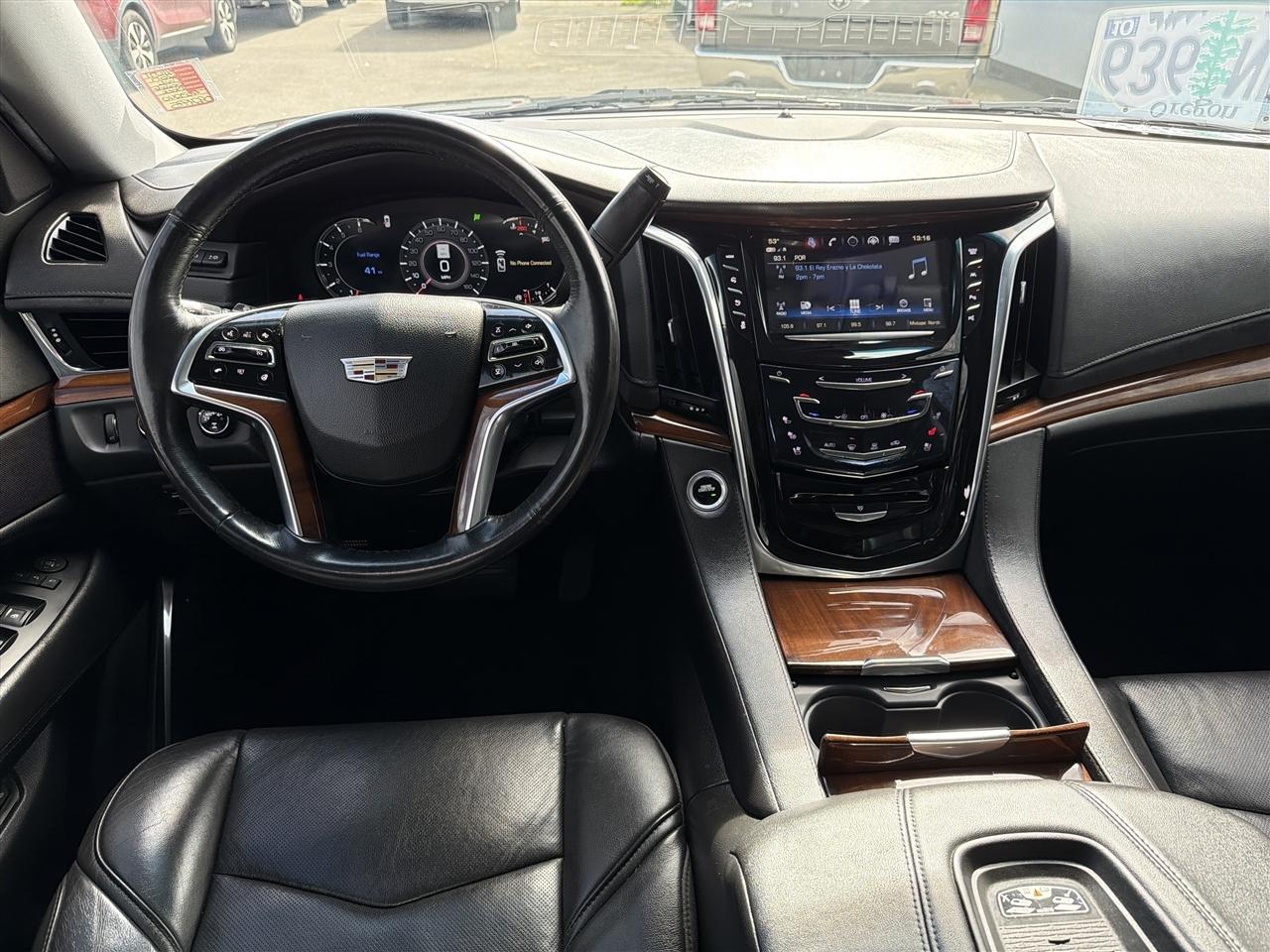 Cadillac Escalade Premium 4WD 2017