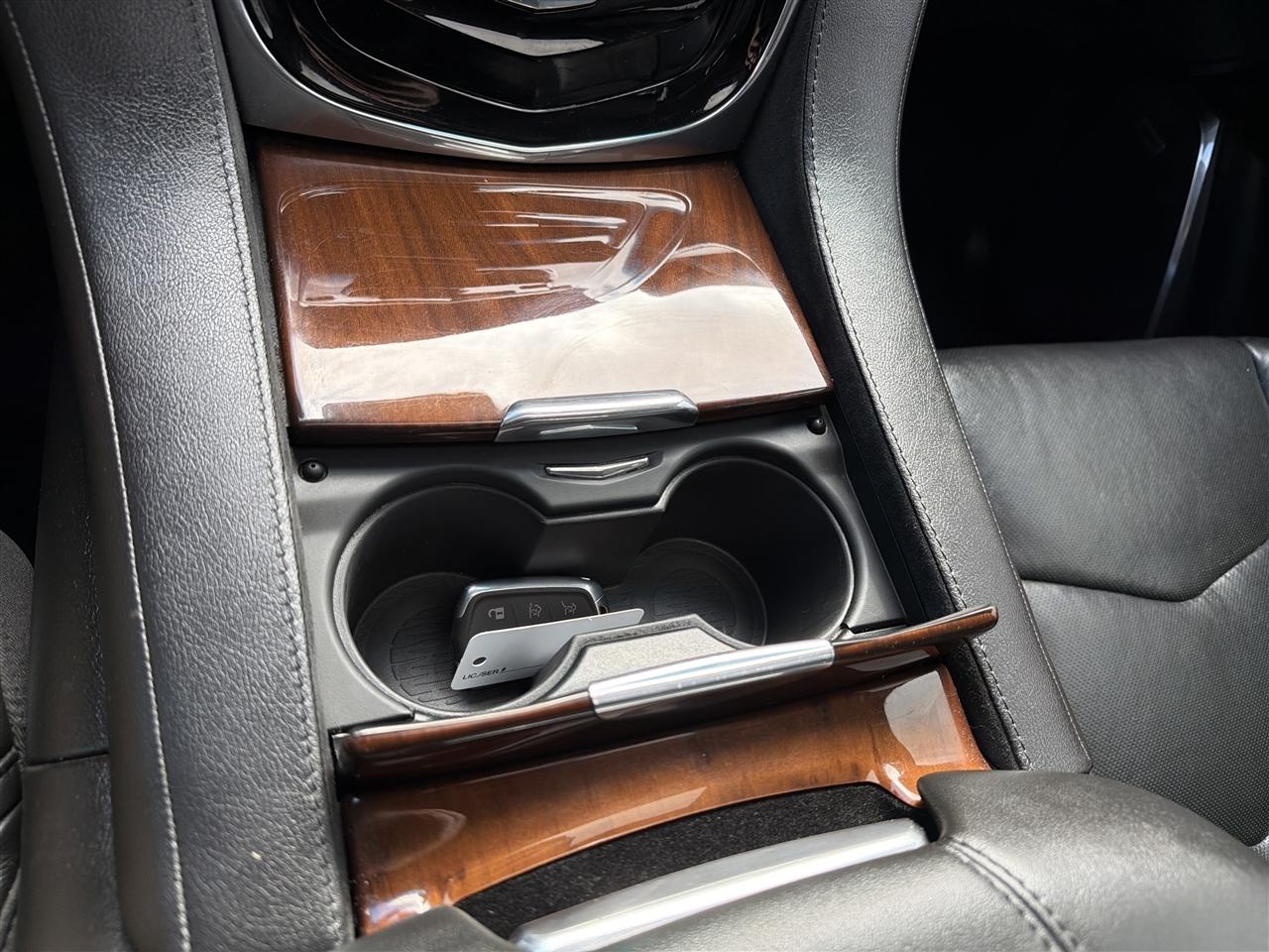 Cadillac Escalade Premium 4WD 2017