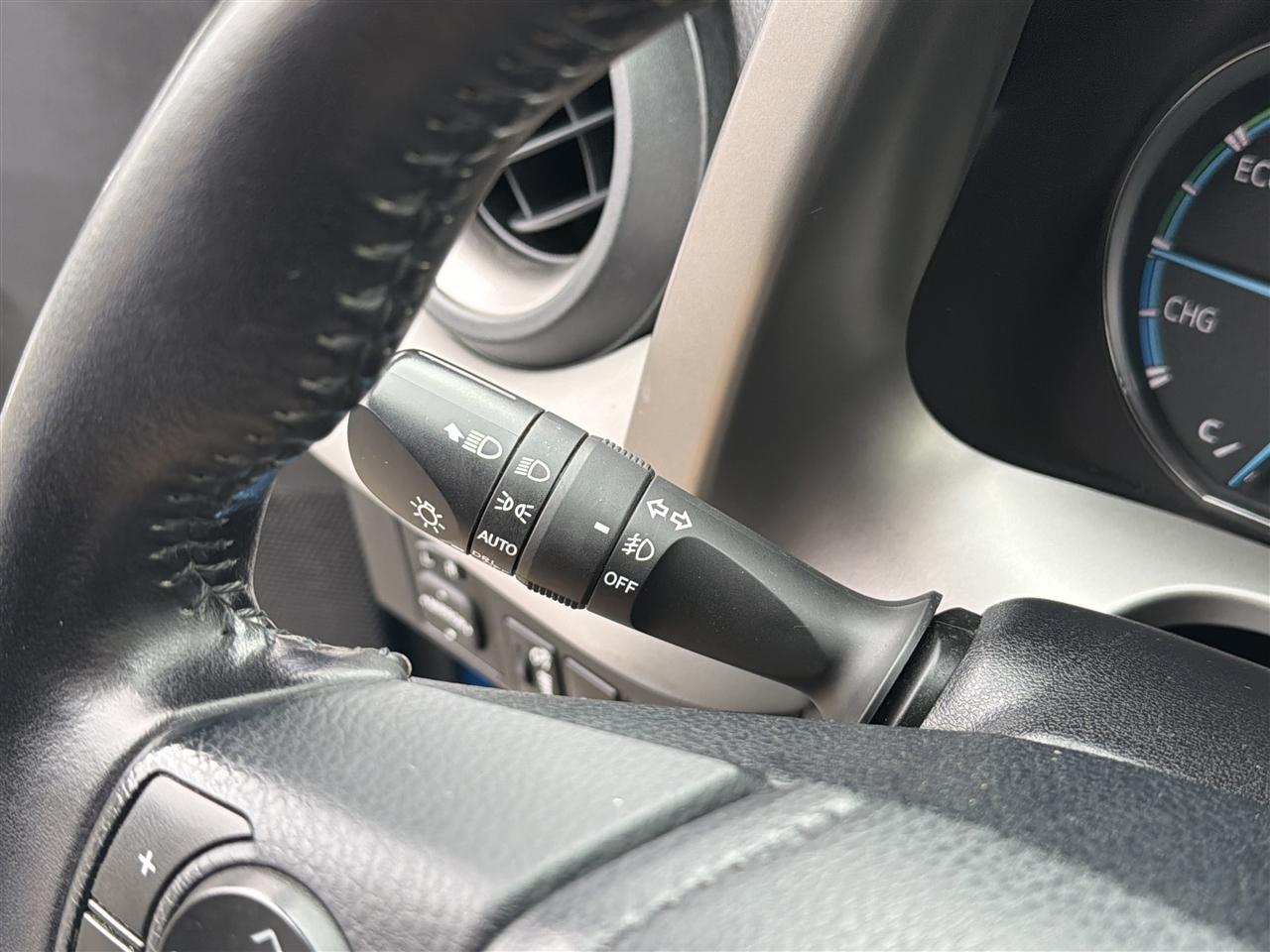 Toyota RAV4 Hybrid XLE 2017