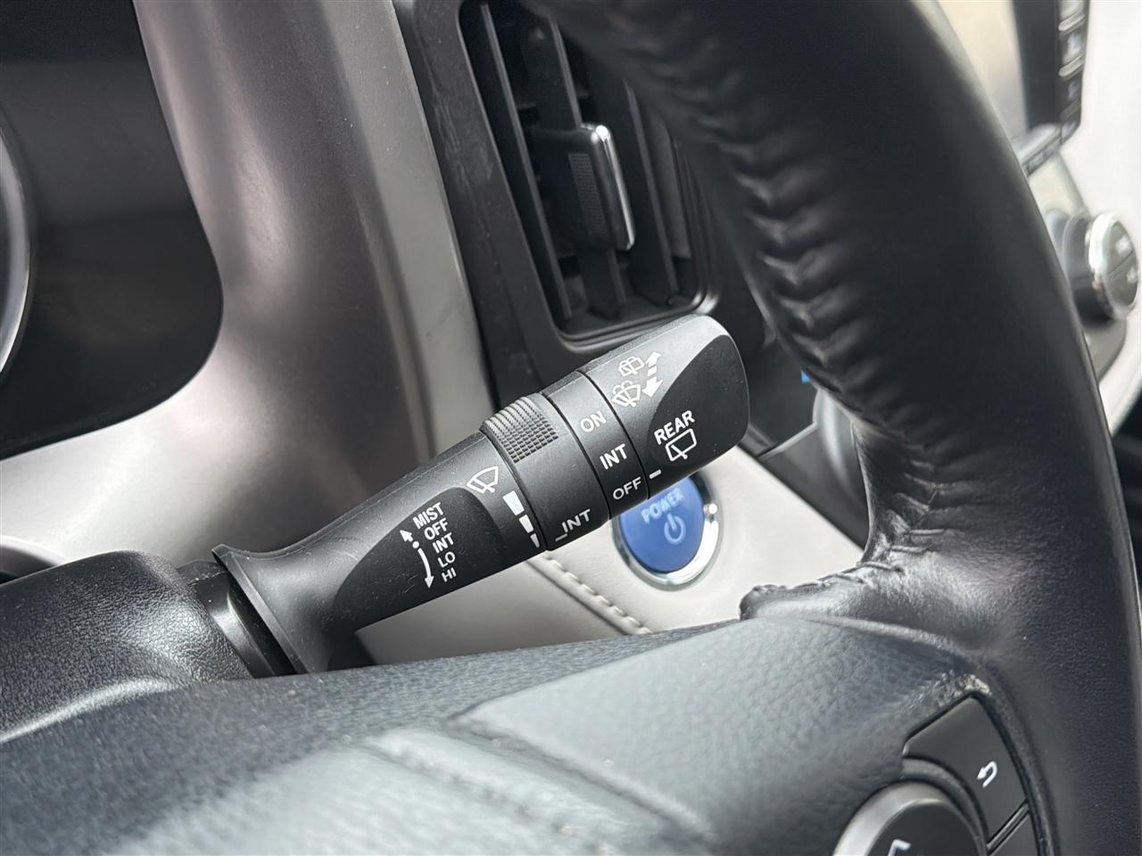 Toyota RAV4 Hybrid XLE 2017