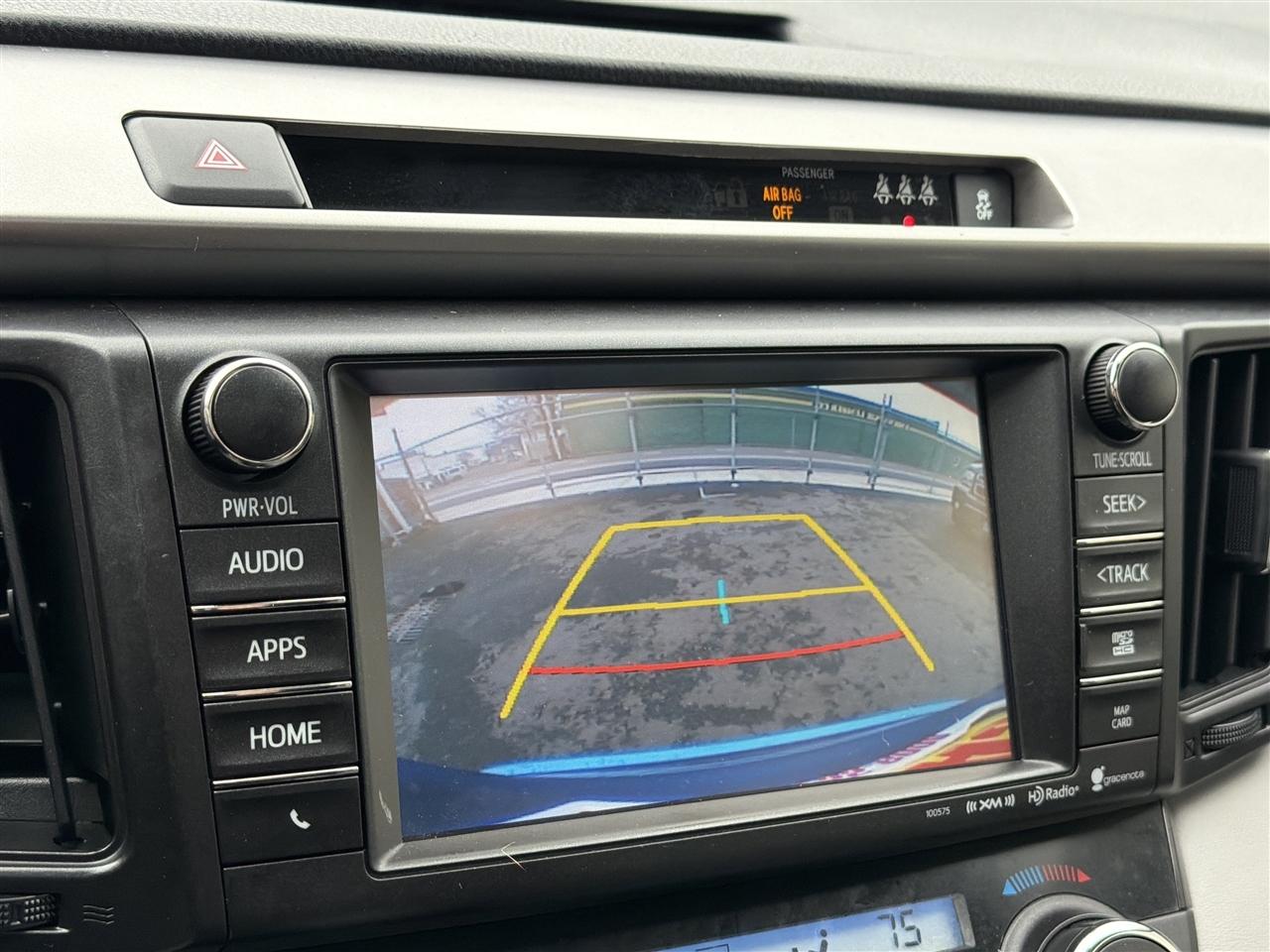 Toyota RAV4 Hybrid XLE 2017