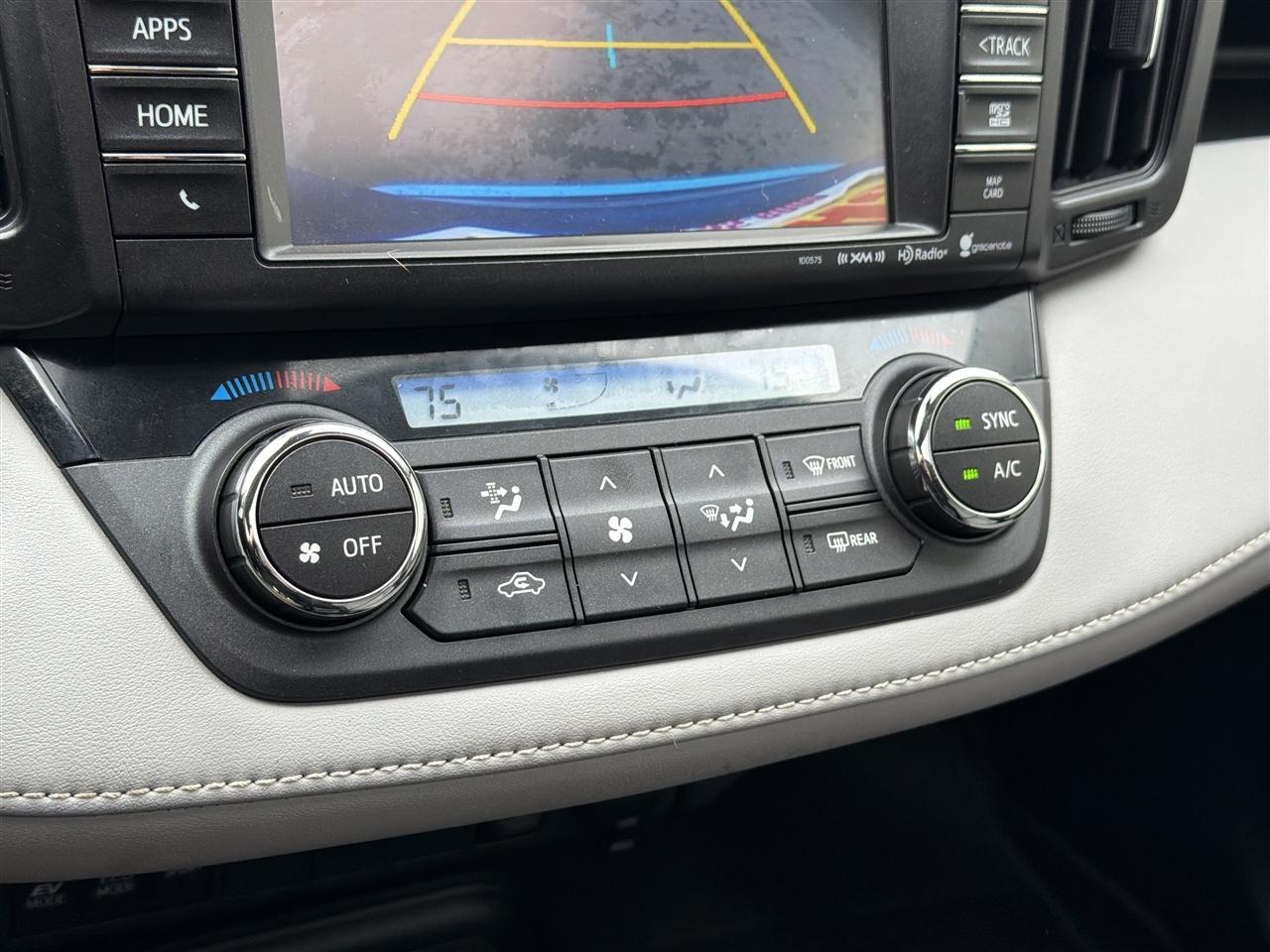 Toyota RAV4 Hybrid XLE 2017