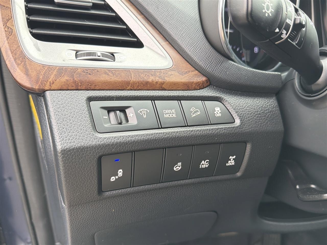 Hyundai Santa Fe SE Ultimate AWD 2018