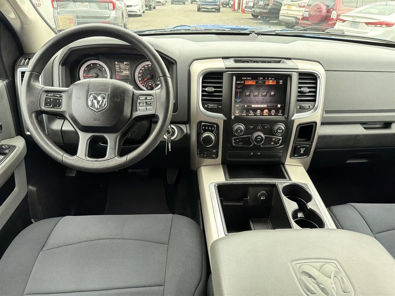 RAM 1500 SLT Crew Cab SWB 4WD 2015